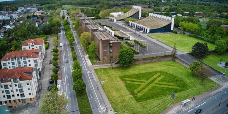 SP2021-05 LUFT Stadtmittelpunkt Rathaus Europahalle Stadthalle Stadion Foto Lukas 5